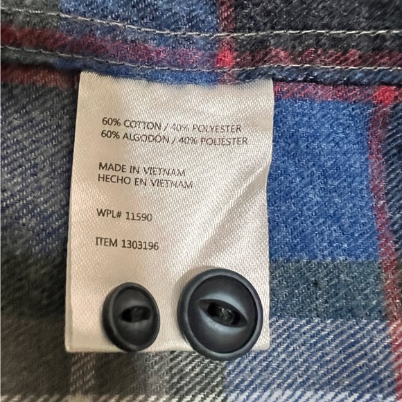 WeatherProof Vintage Men’s Flannel Size-M Plaid is Navy Blue, Black and Grey - Picture 5 of 6